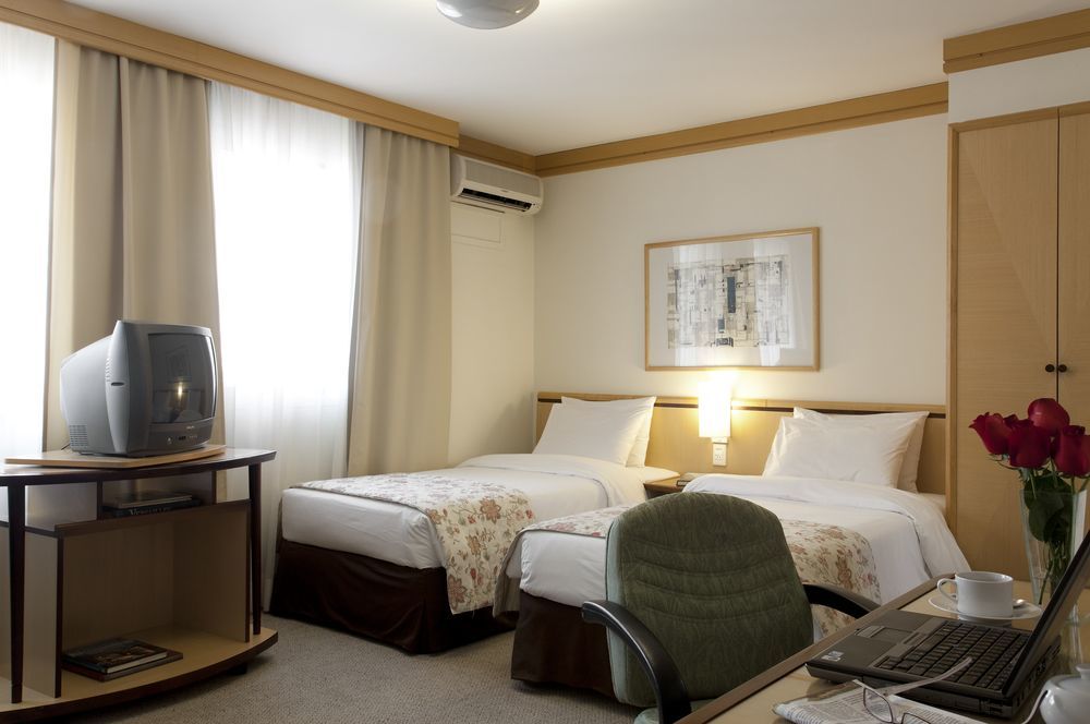 Intercity Nações Unidas Hotel 4*