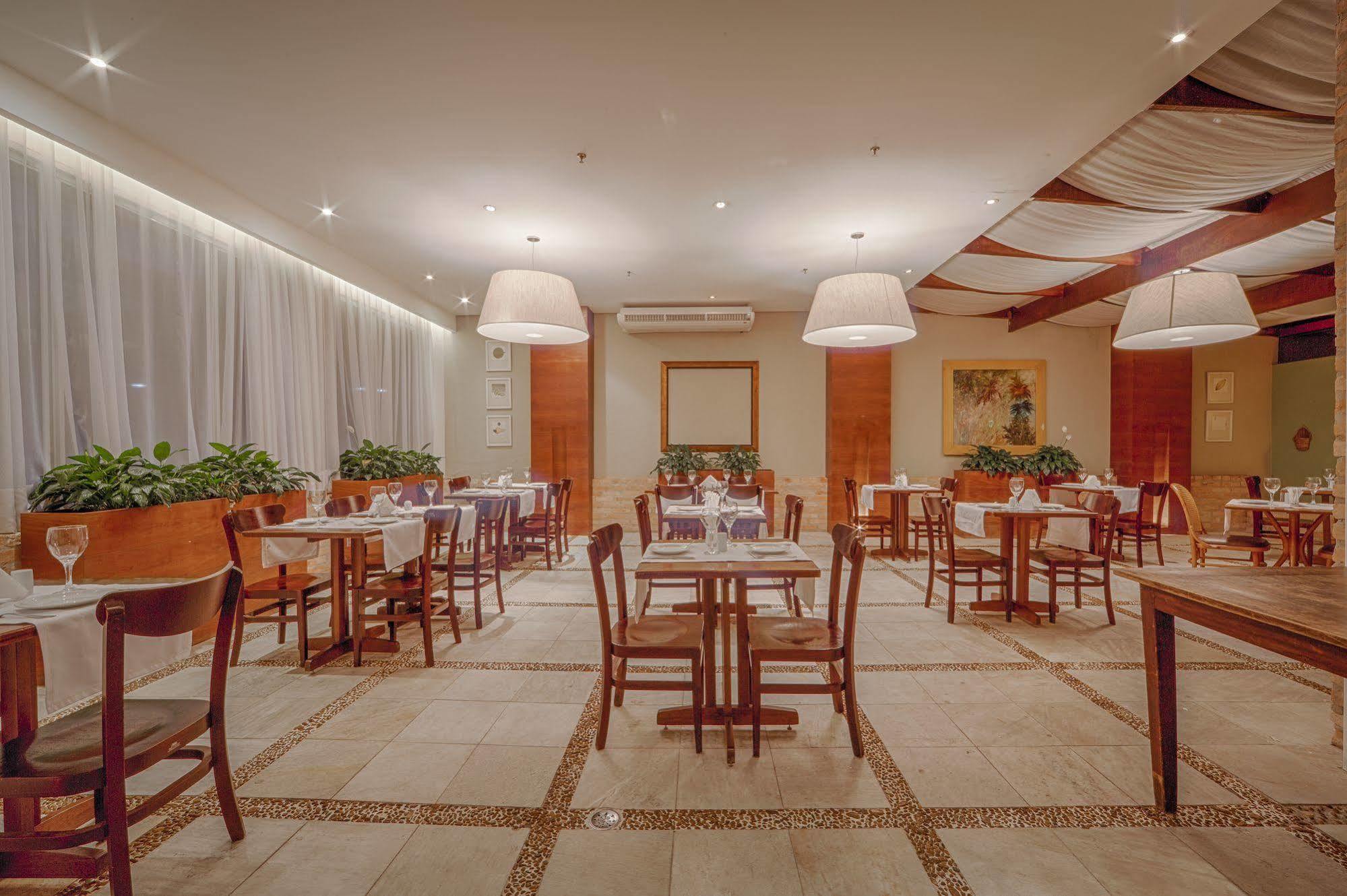 Hotel Intercity Nações Unidas